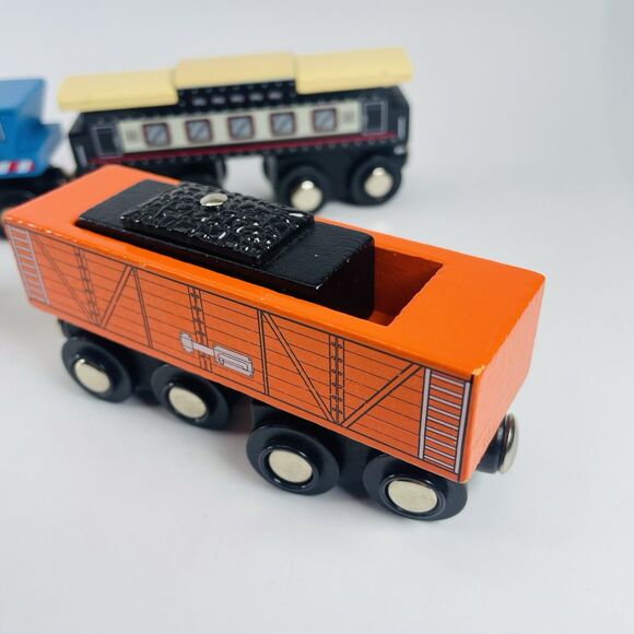 Maison Joseph Battat Wooden Train Carriage Engine Cars - Lot Of 4 - Picture 3 of 12